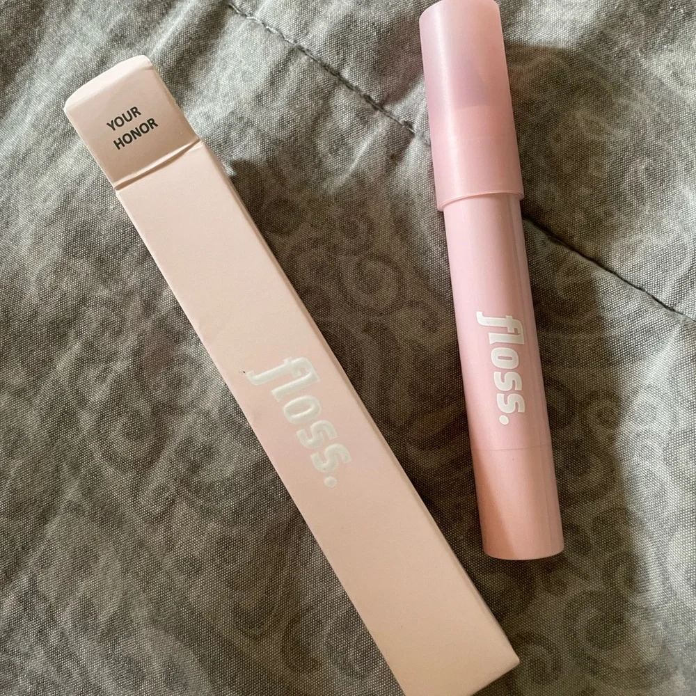 NIB Floss Lip Advocate Sheer Lip Tint in the shade 